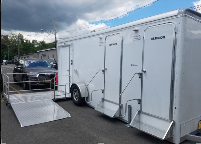 restroom trailers