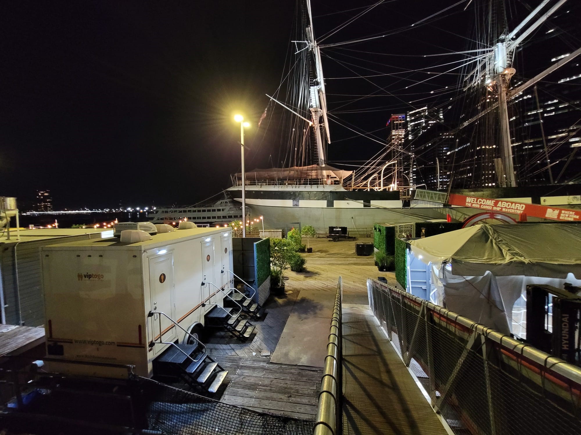 restroom trailers at large boat show