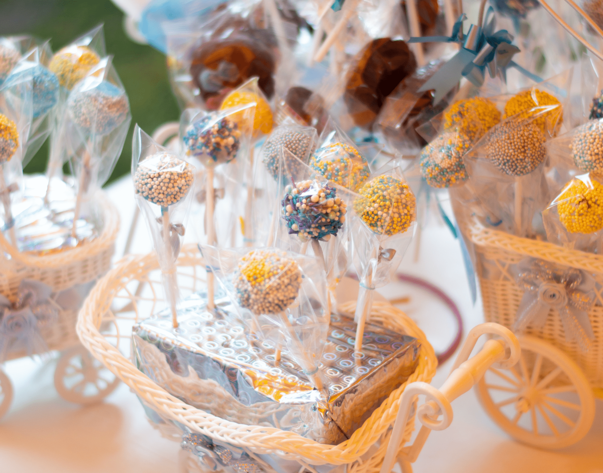 centerpieces at baby shower table