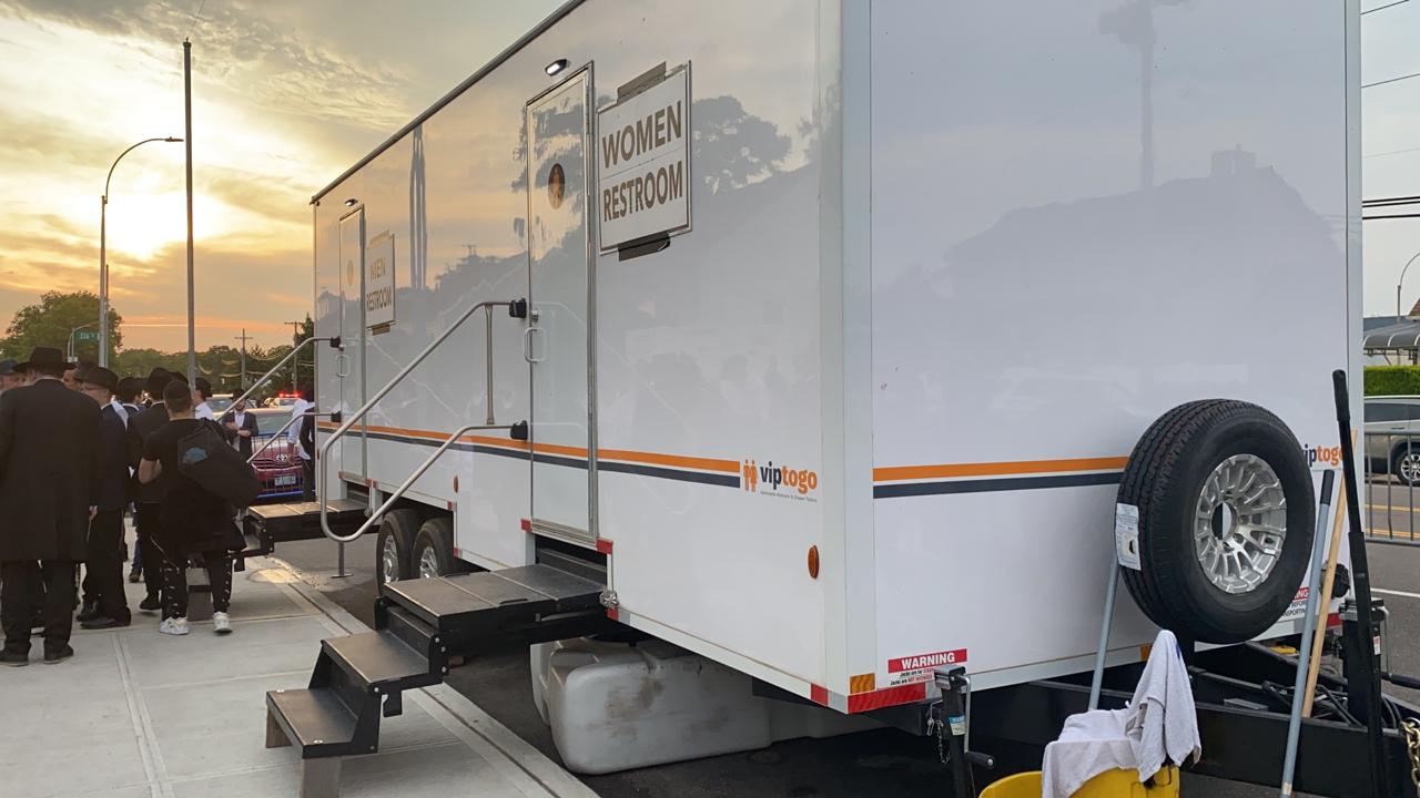 event restroom trailer