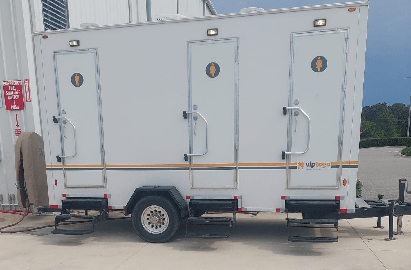 construction restroom trailers and rentals from VIP to Go construction restroom trailers and rentals from VIP to Go