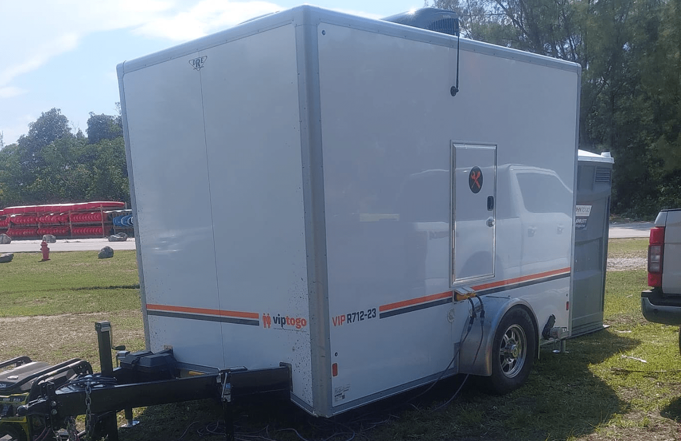 Portable bathroom trailer outdoors