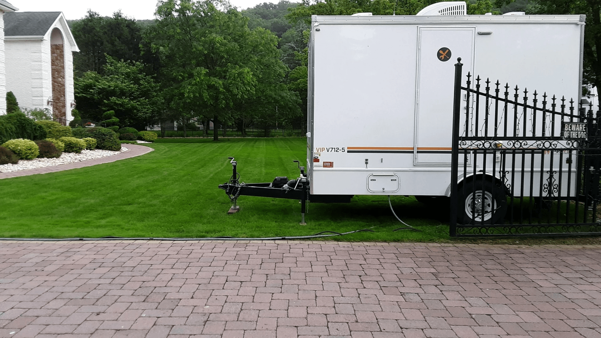 Restroom trailer for weddings