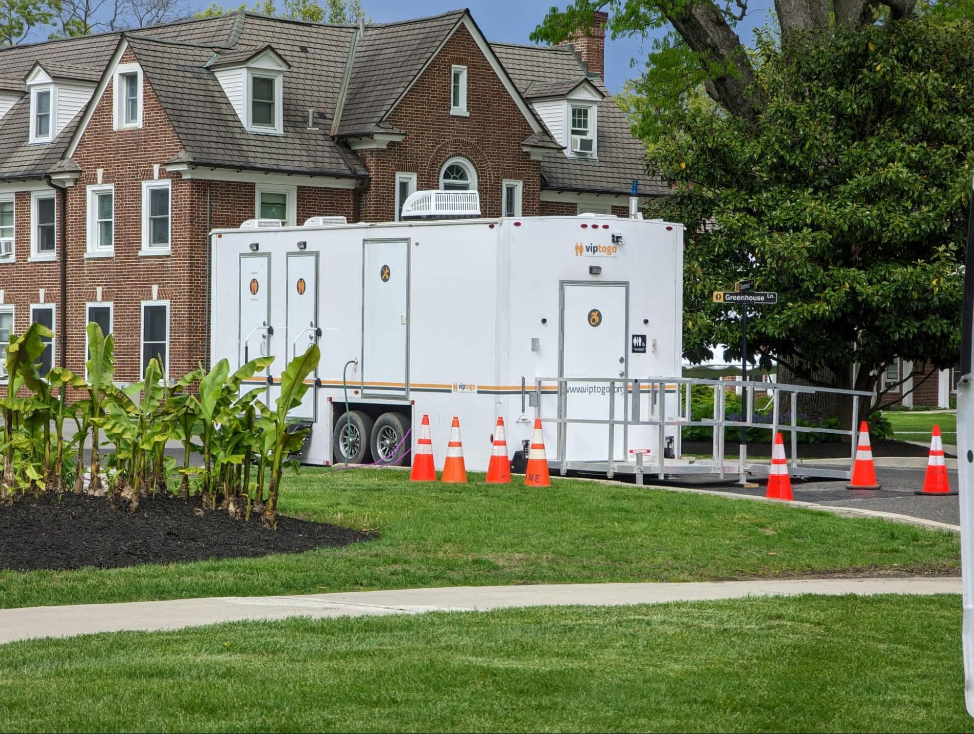 VIP To Go’s adequate restroom facility at an outdoor event