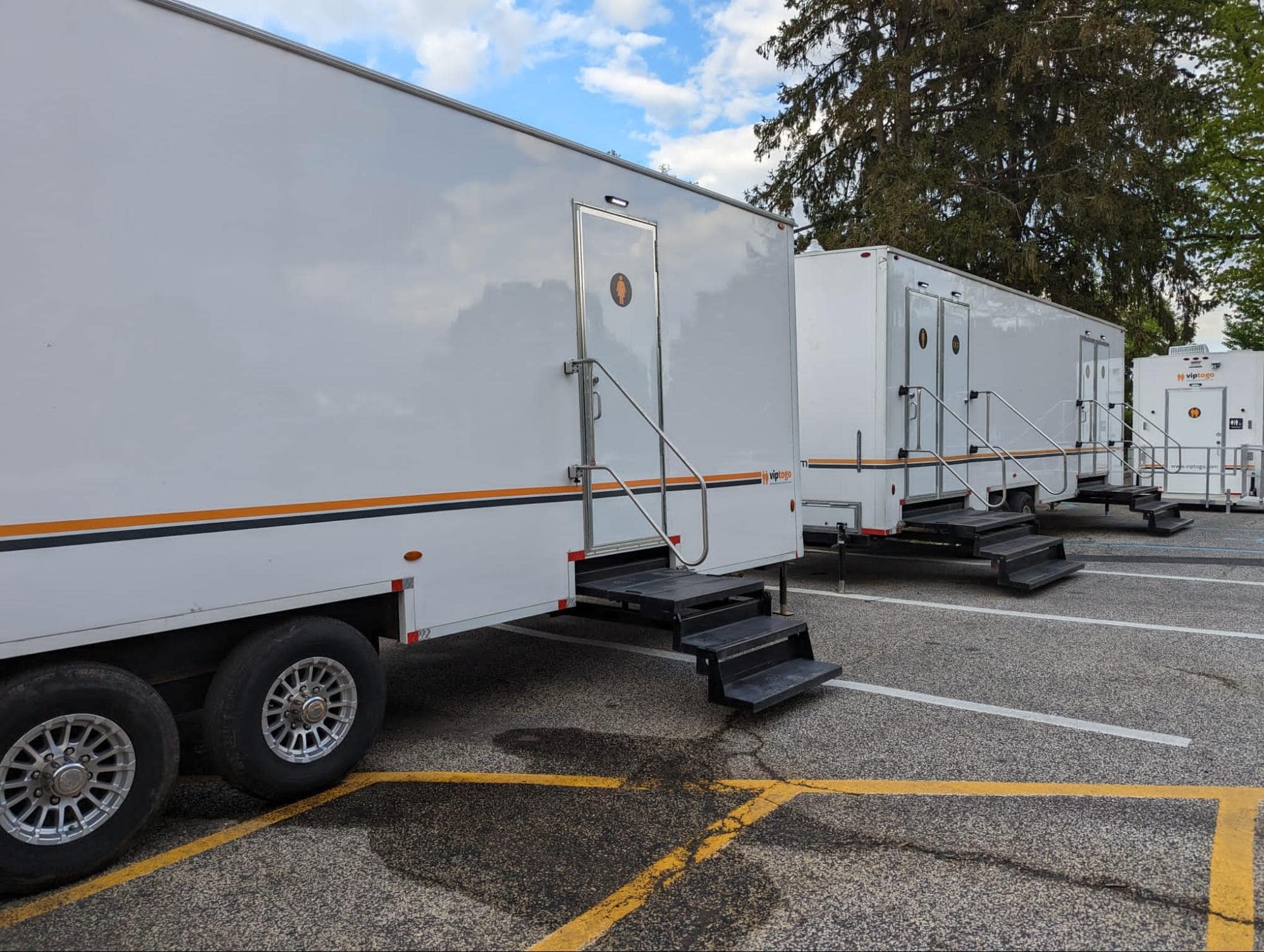 VIP To Go restroom trailer sizes at event