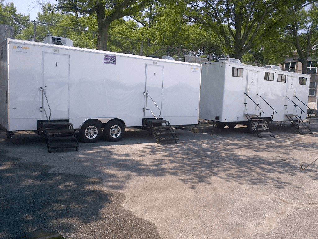 VIP To Go’s restroom trailers for outdoor trade shows VIP To Go’s restroom trailers for outdoor trade shows